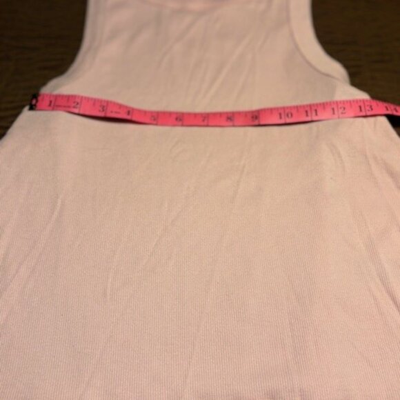 Womans Tank Tops Old Navy Set of 2 Size XL - Picture 6 of 11